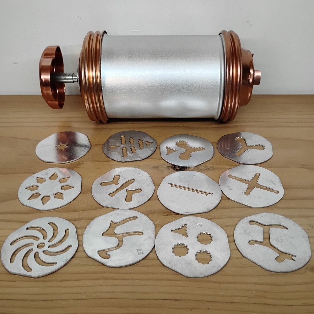 Vintage Mirro Cookie Pastry Twist Press Decorator Set With 12 Discs Christmas